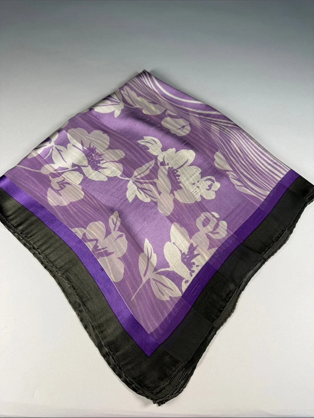 Vintage ca 1980-90, Valentino Lavender and Black Floral Silk scarf